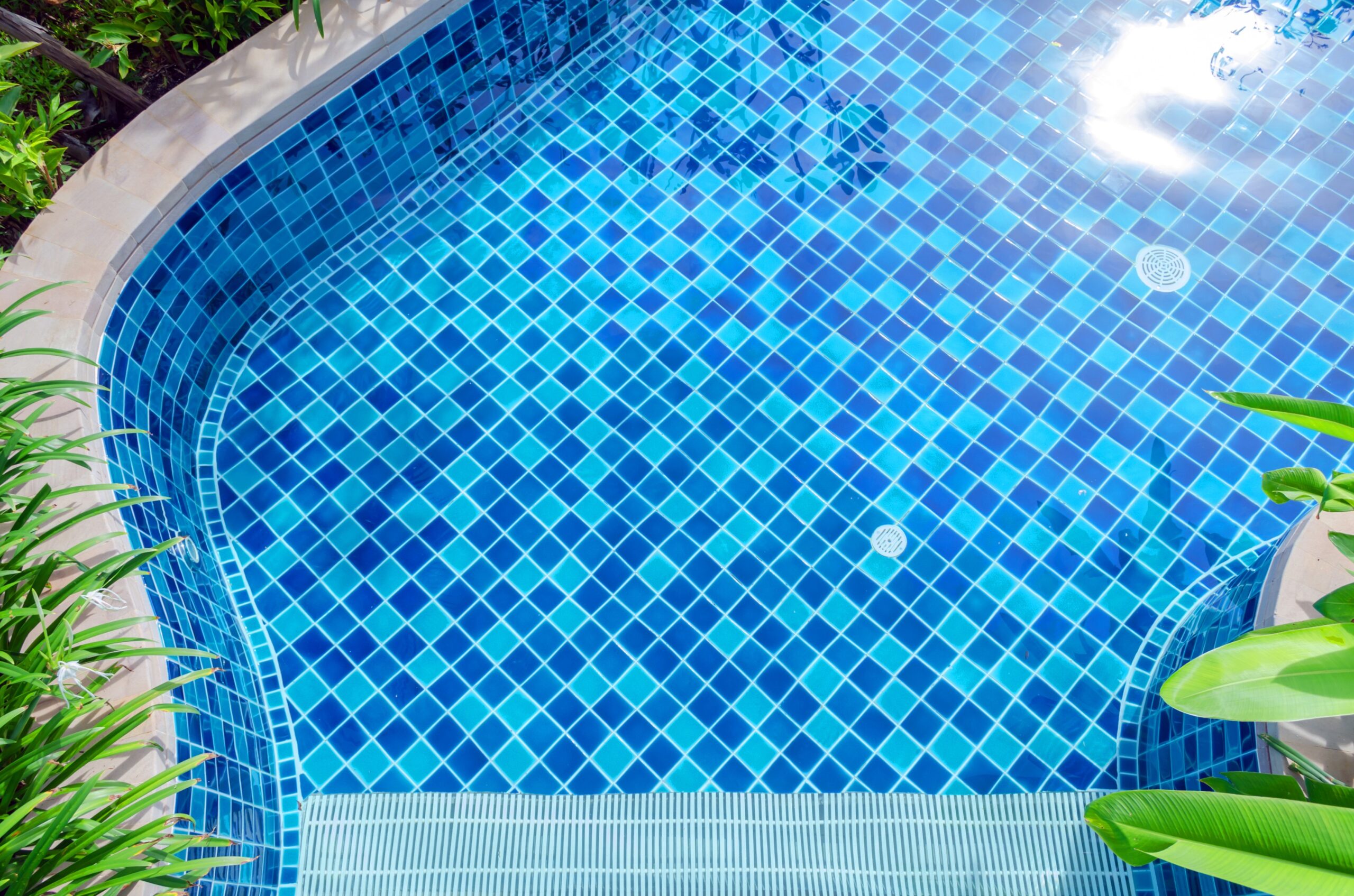 Pool Tiling